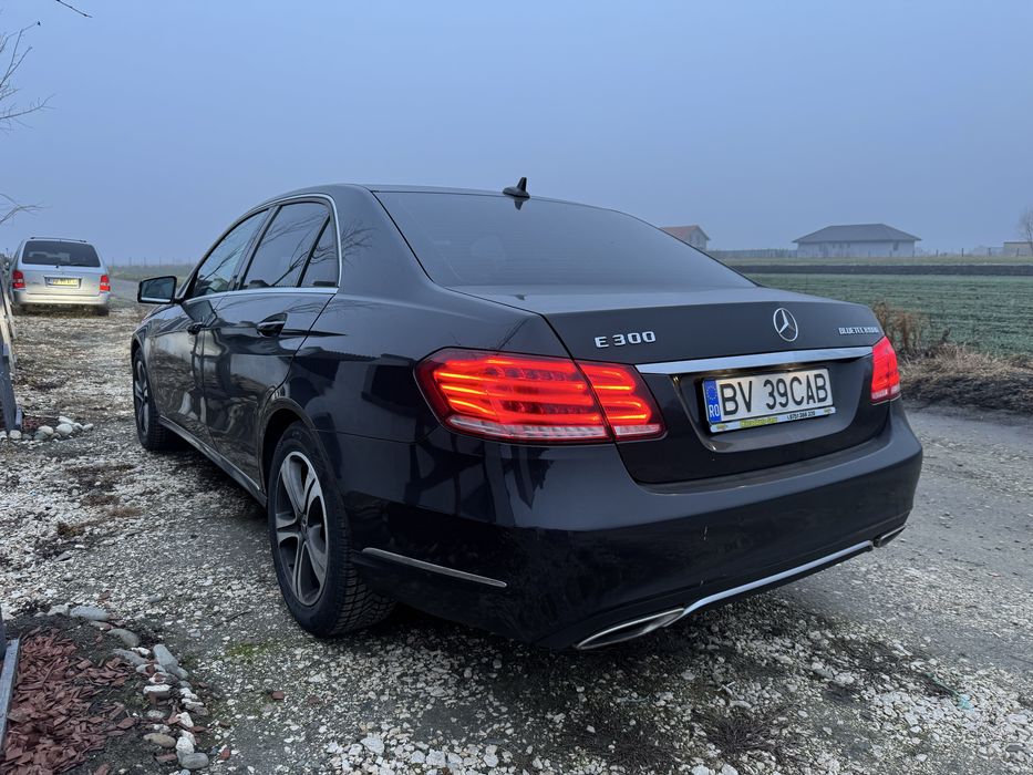 Mercedes E 300 Bluetec HYBRID