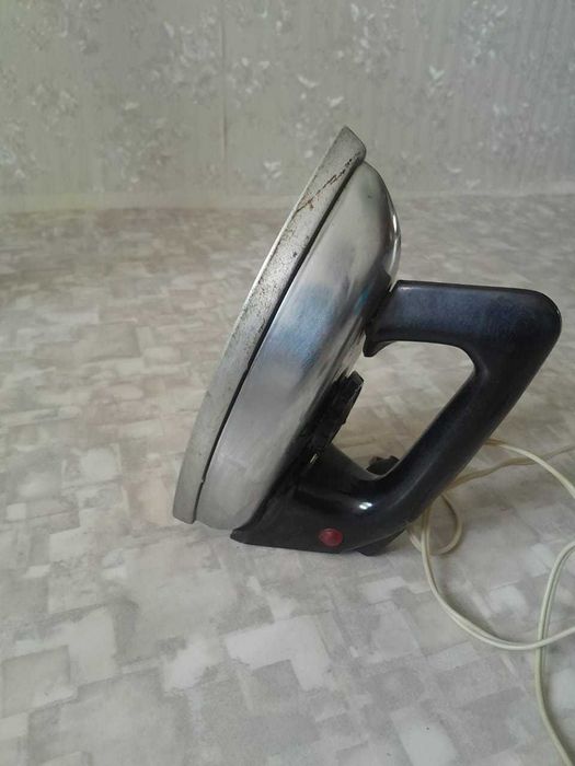 Утюг электрический