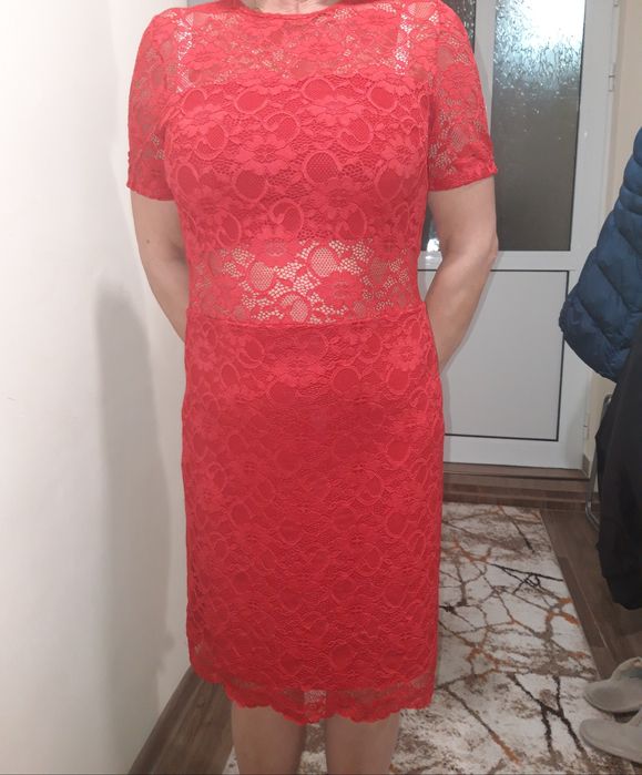 Официална дантелена рокля JUNONA