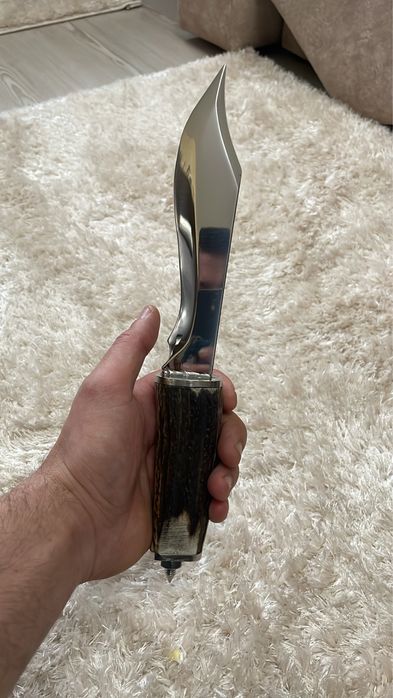 Cuțit de inox cu maner din corn de cerb