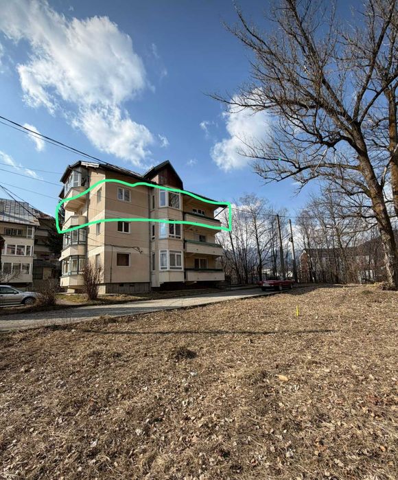 SINAIA 80mp, 3 camere, 2 bai, 2 locuri parcare, renovat mar. 2026 LUX