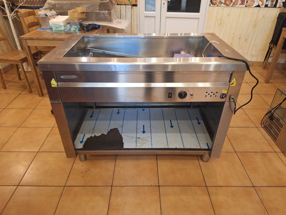 Vitrina  calda   Bain Marie second-hand  cu protecția din geamuri !