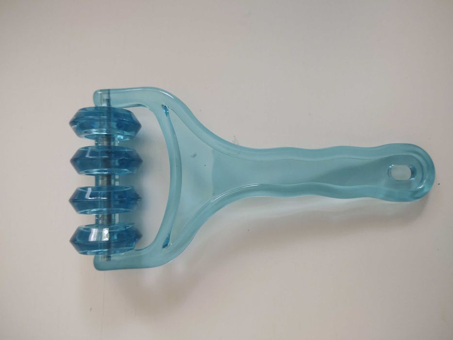 Продавам уред за ръчен масаж