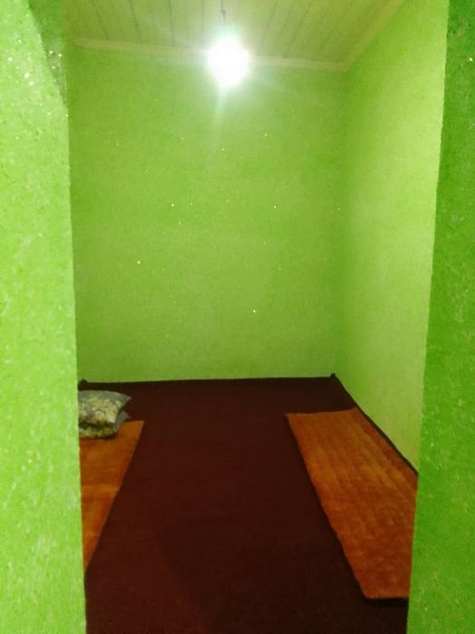 Srochno Hovli sotiladi 6 sutixli