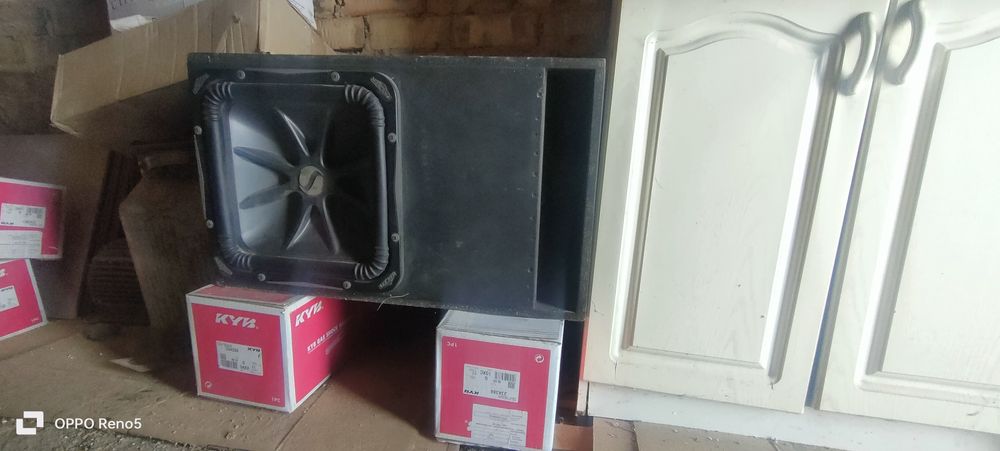 Продам или обмен мощный саббуфер