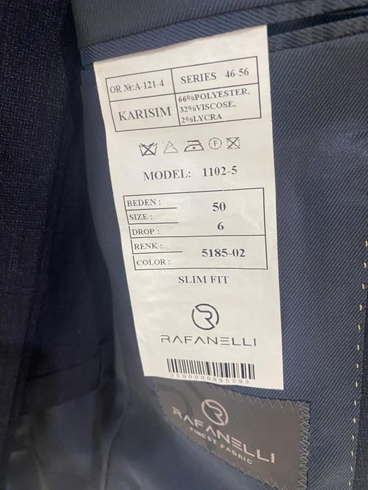 Продается костюм мужской