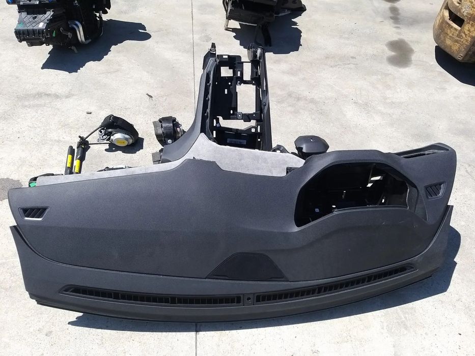 Kit plansa bord peugeot 5008 2 98098328zd 98230181zd