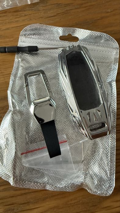 Huse cheie Audi cromate sau piele