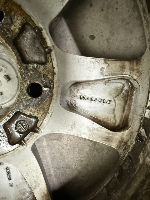 Зимние шины с дисками отбалансированные R 18