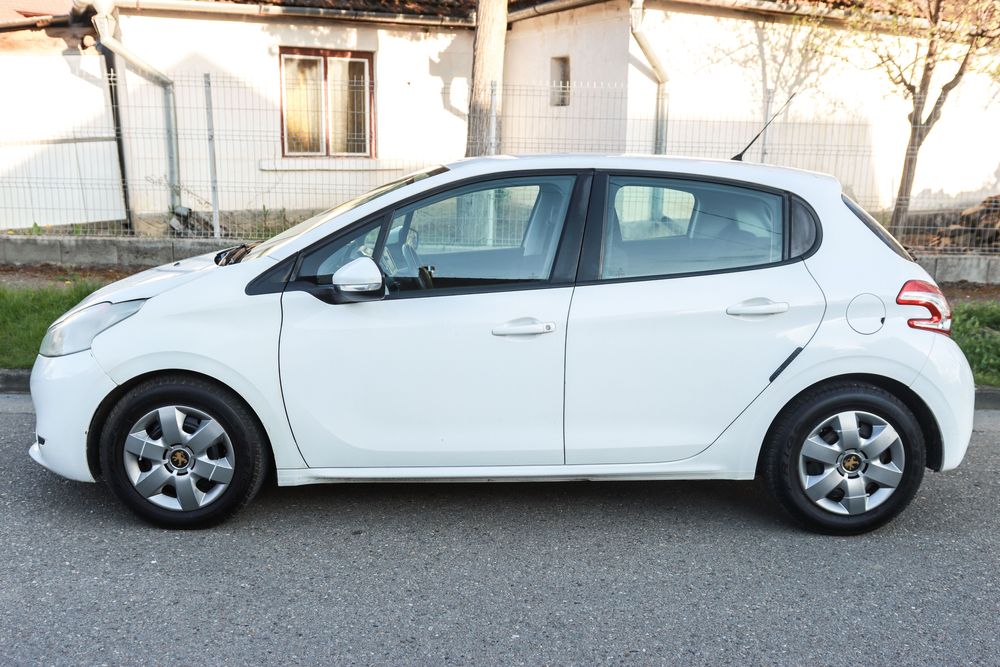 Peugeot 208, 1.6 HDI, 92CP, 2012