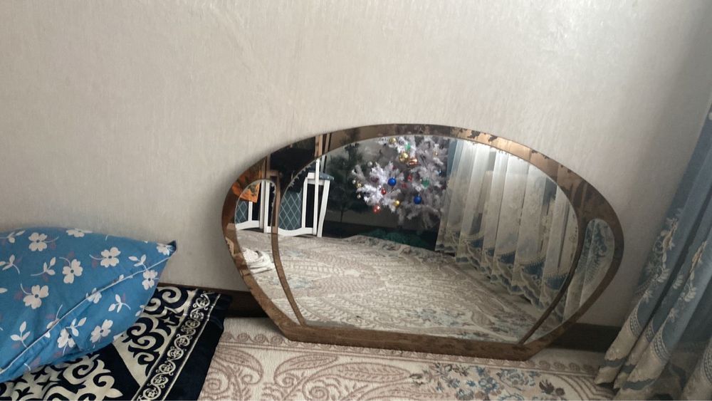 Продам зеркало недорого