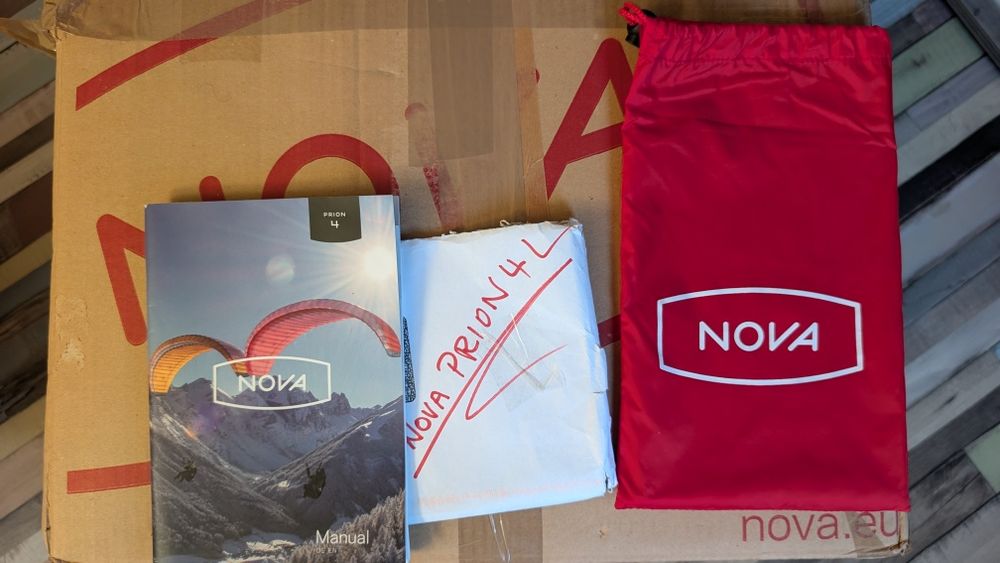 Парапланер , сбруя и запасен за начинаещи 100-130 кг