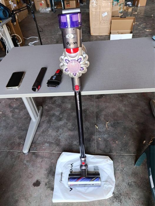 Dyson V8 Advanced