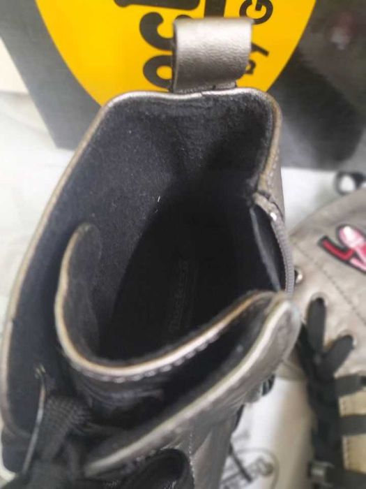 Dockers. Нови оригинални боти