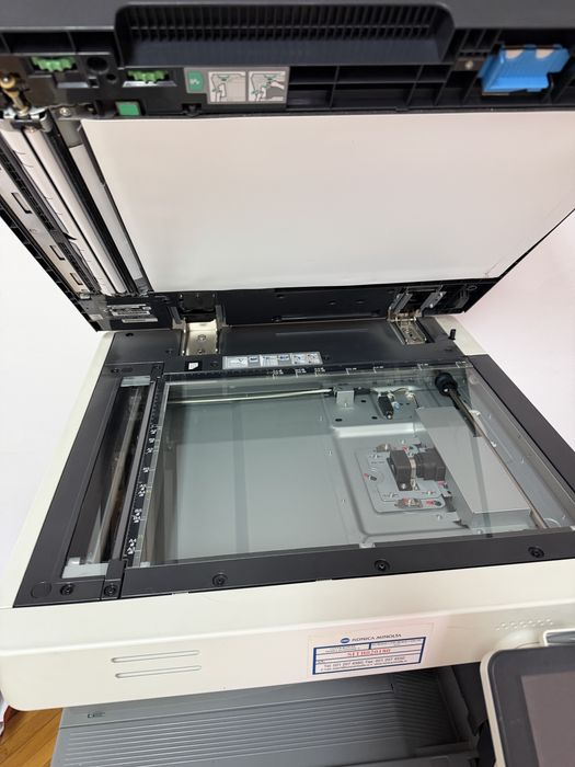 Multifunctionala Konica Minolta C220