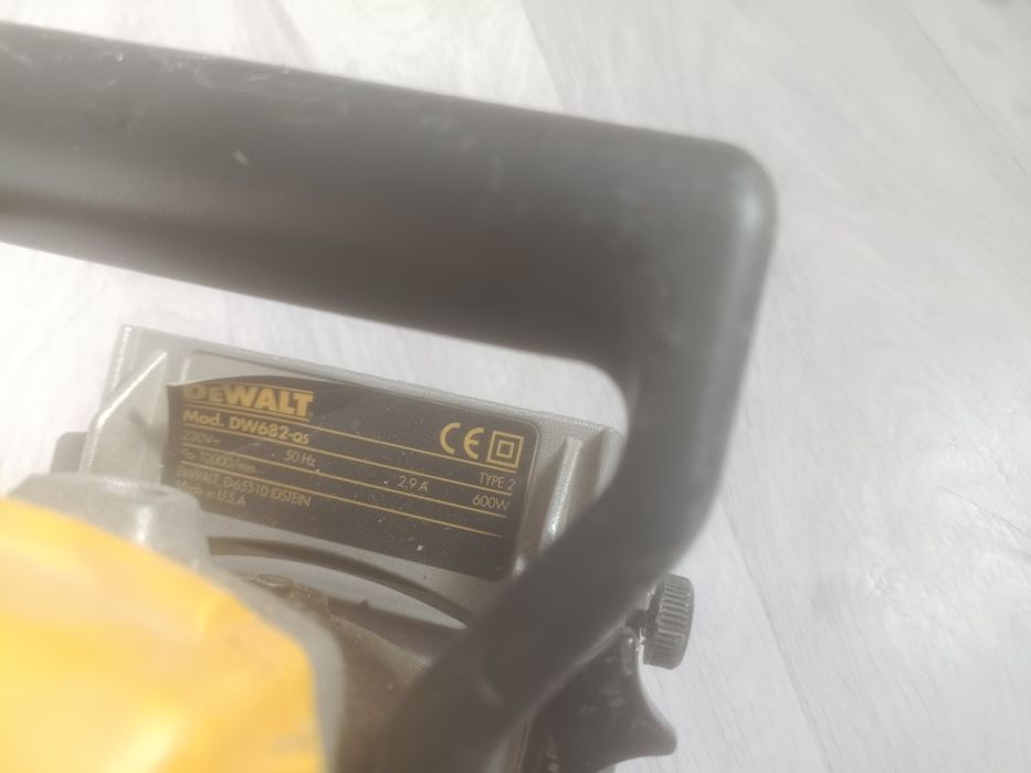 Разные инструменты для столярных работ