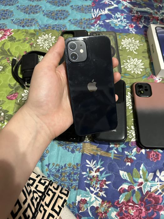 iPhone 12 гарантия