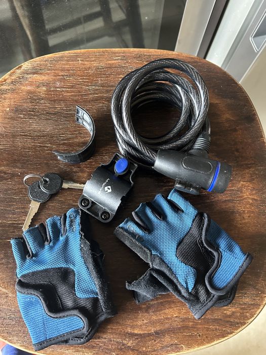 Аксесоари за колело-ключалка и ръкавици