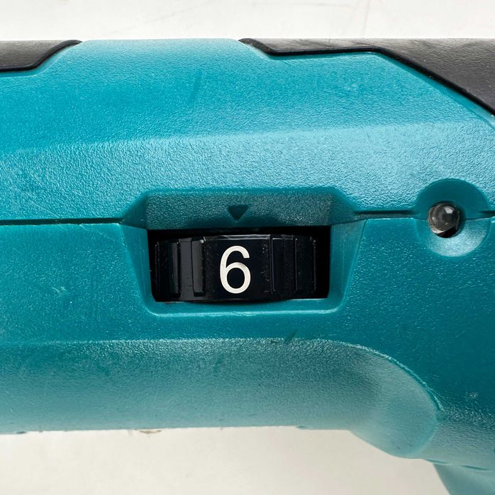 Makita DTM51 - Акумулаторен реноватор 18V като нов!