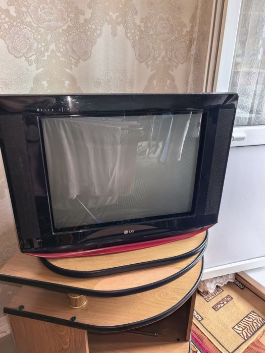 Продам уголок за символическую сумму