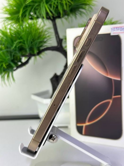 Iphone 16 pro | 256 gb |