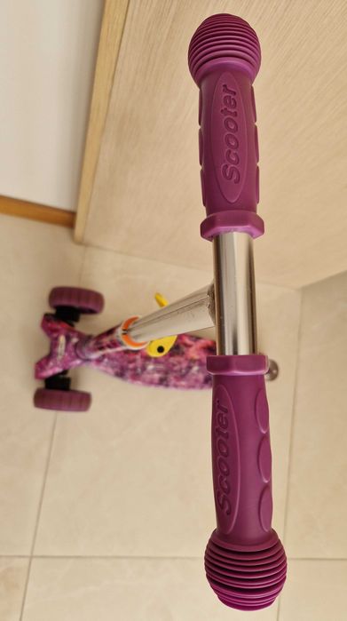 Детски скутер Chipolino Croxer Evo, светещи колела