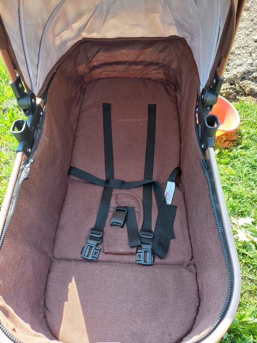 Детская коляска для детей