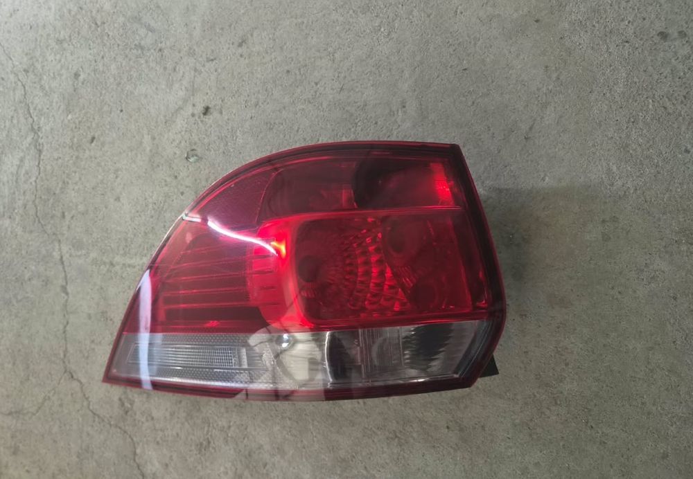 Lampa stop stânga spate Golf 5 ,6 combi