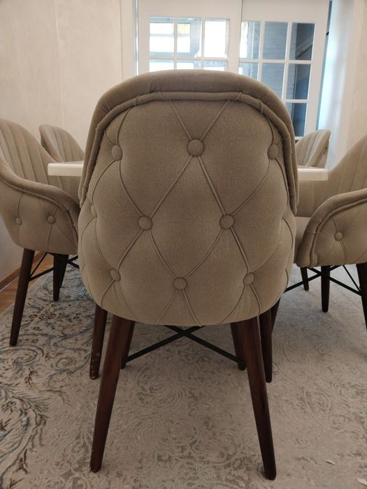 Кухонный стол и стул состояние отлично