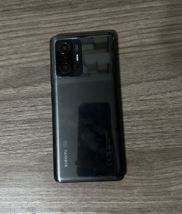 Телефон Xiaomi 11t