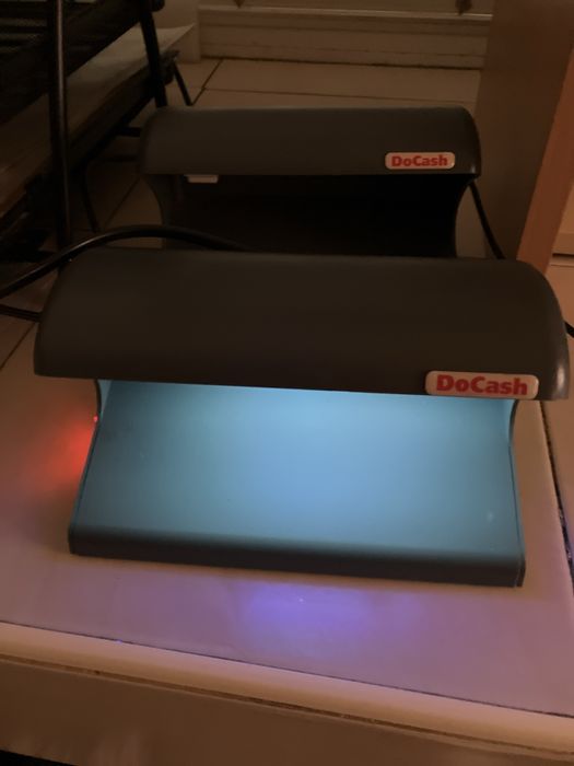 Детектор за банкноти DoCаsh  025