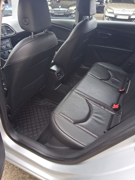 Seat leon automat , piele, faruri full led, distronic, propietar!