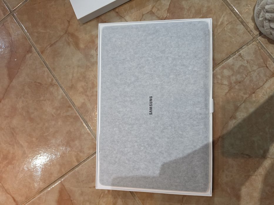 Samsung Galaxy tab S9 FE plus 128GB