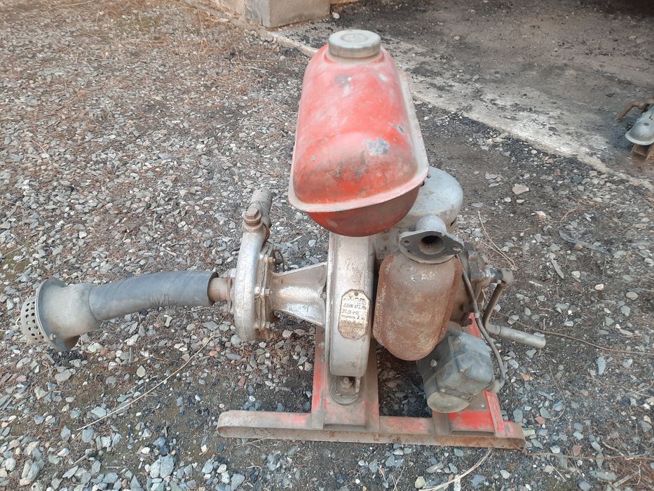 Продам мотопомпу