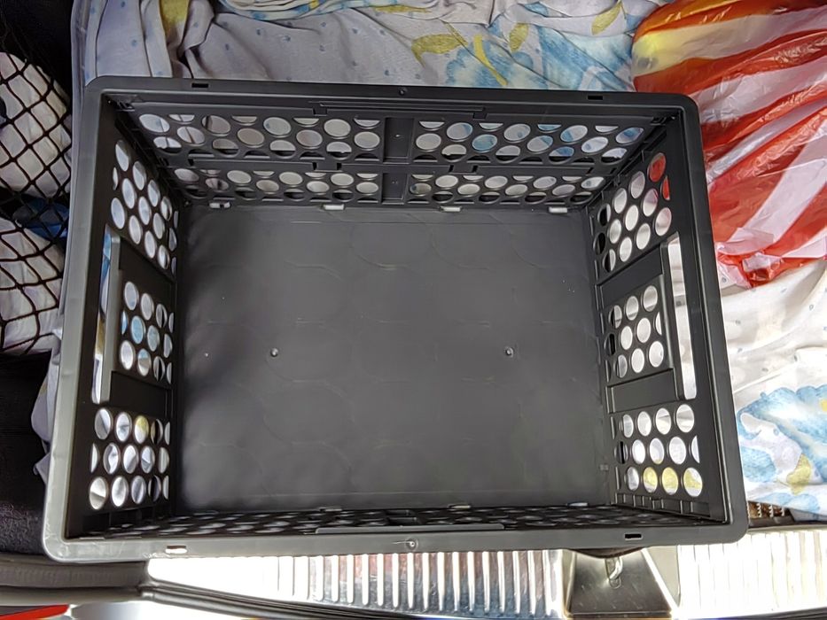 Продавам оригинални сгъваеми касетки Мерцедес