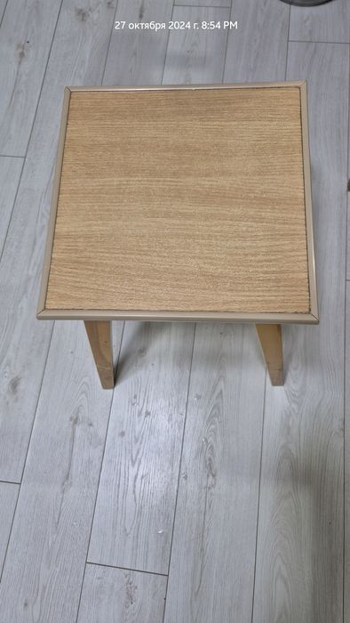 Табуретки ,три шт.