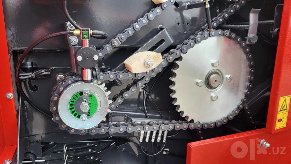 Рулонный прессподборщик MetalFach Z562