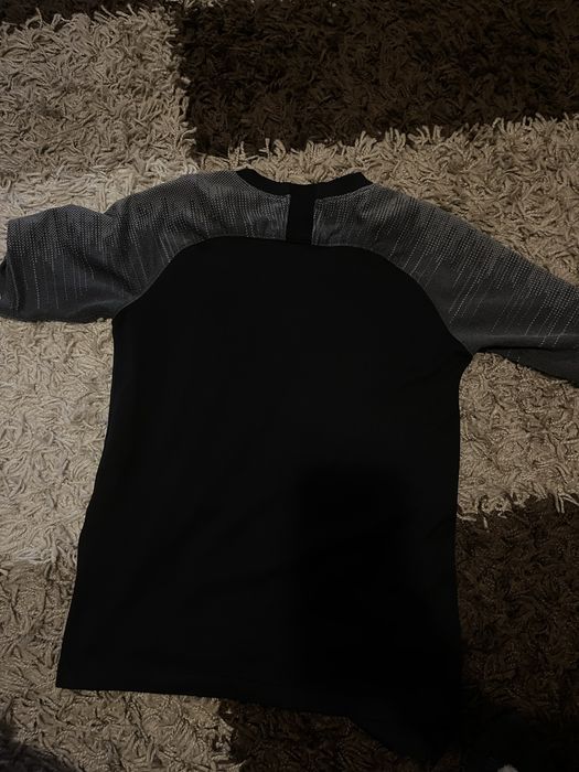 Tricou nike (jordan puma adidas vans )