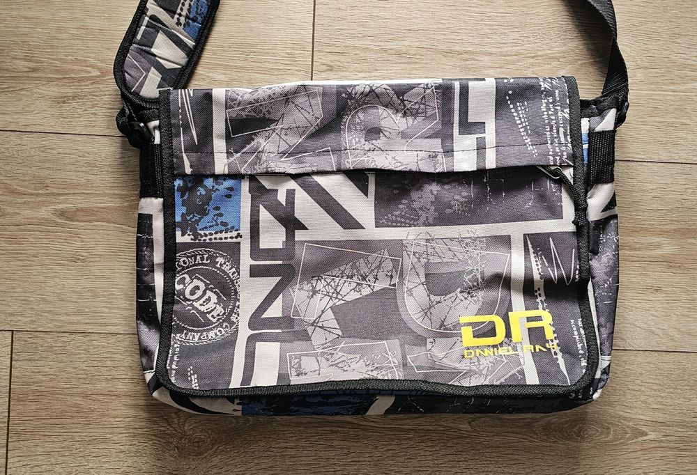 Geanta laptop Daniel Ray noua, multiple buzunare, bretea lunga