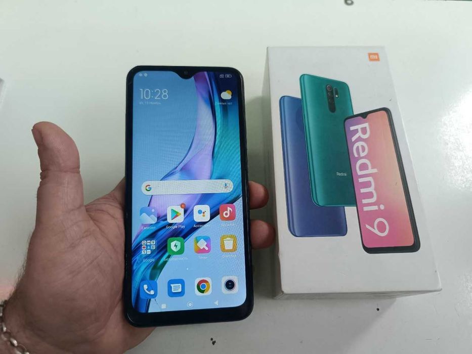 Продам смартфон Redmi 9 полный комплект, все работает