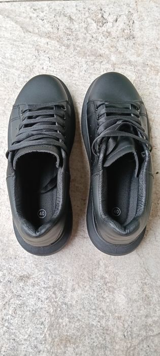 Pantofi de bărbați
