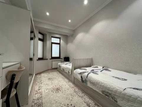 4к Dream House, 110м², 6/8, кирпич, 8 роддом`