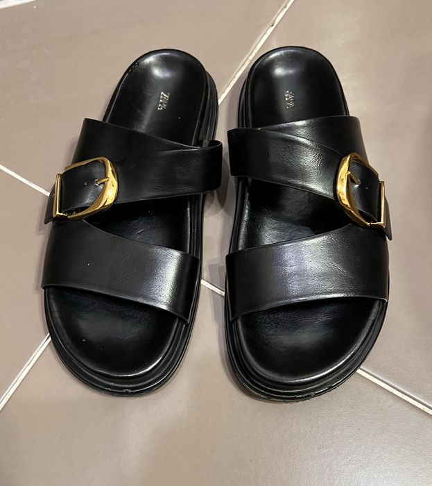 Кожени чехли ZARA