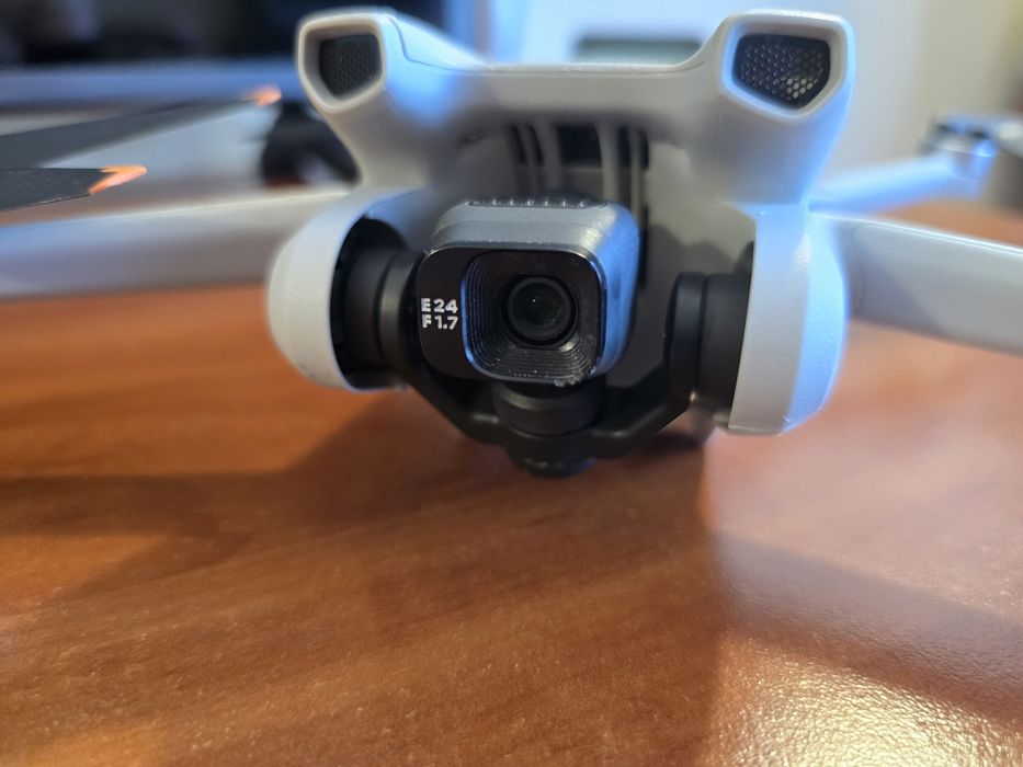 Drona DJI mini 3