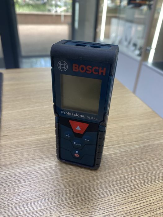 Дальномер Bosh GLM40 (p25)