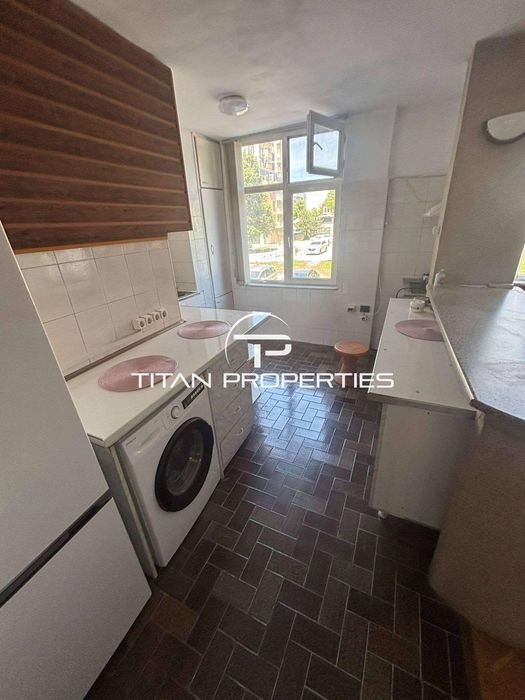 Многостаен апартамент в кв. Кючук Париж