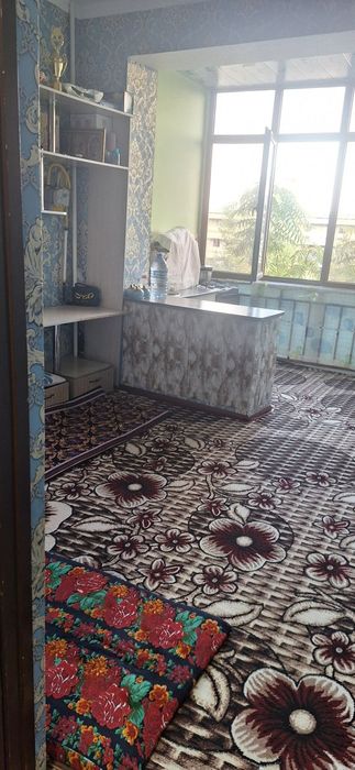 Uy sotiladi srochno!