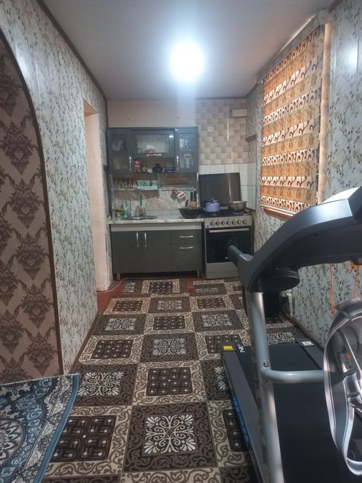 Nurafshonda To'y tepada Srochna kvartira sotiladi Sentralniy joyda 2 -