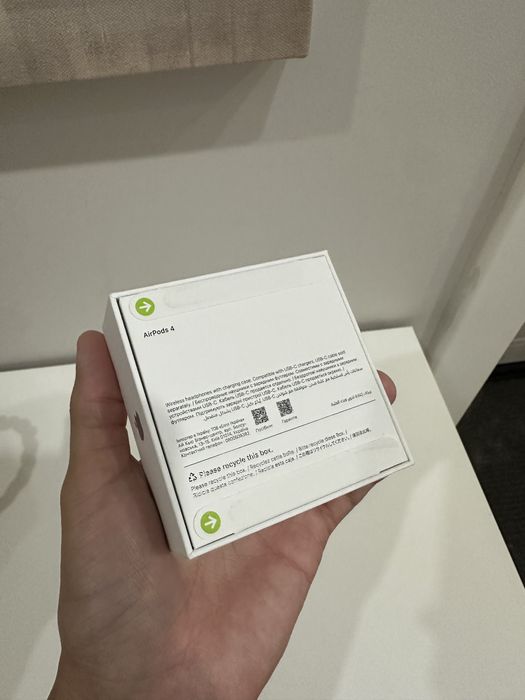 Наушники Air pods 4