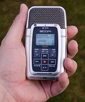 ZOOM H2 — один из лучших профессиональных диктофонов для журналистов